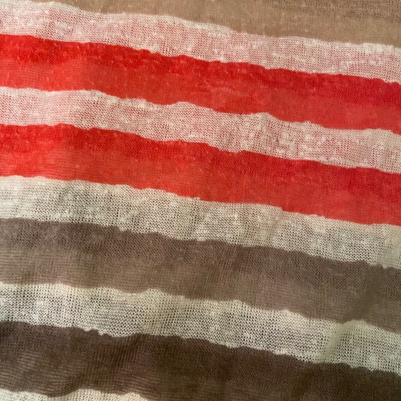 Top - Picture 3 of 5